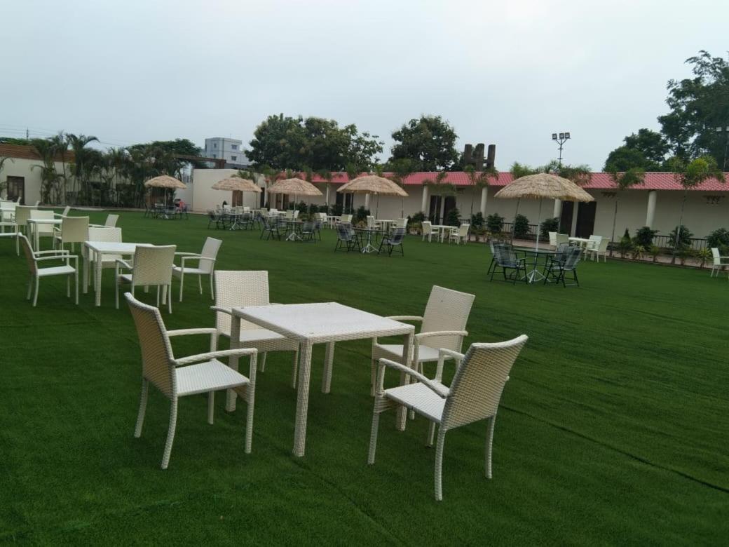 Focus Club And Resort Ranchi Eksteriør billede