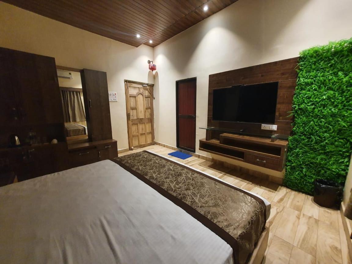 Focus Club And Resort Ranchi Eksteriør billede